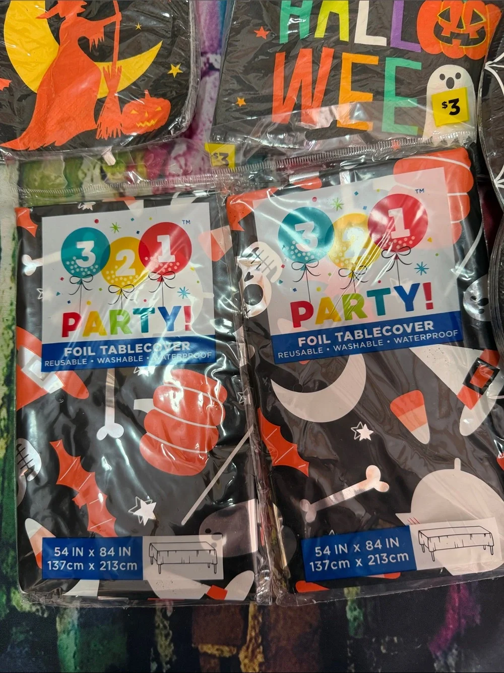 Halloween Party Supplies Kit - Black & Orange Tableware and Napkins